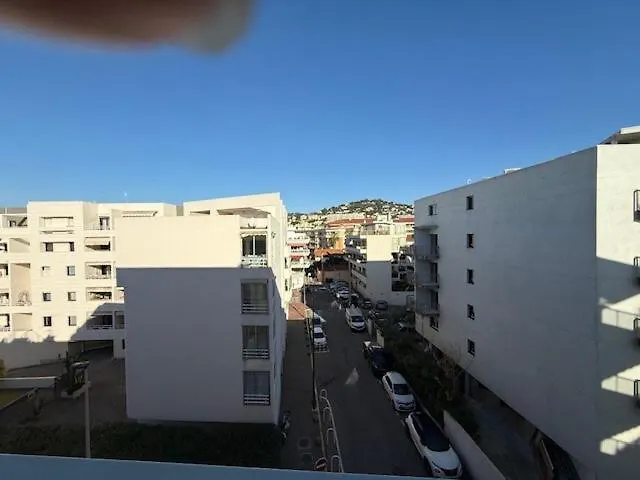 Modern Palm Beach T1 Apt Right Next To The Sea Cannes