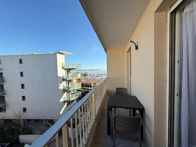 Apartment Modern Palm Beach T1 Apt Right Next To The Sea Cannes