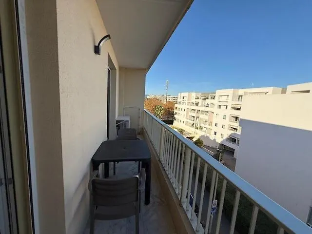 Modern Palm Beach T1 Apt Right Next To The Sea 칸느